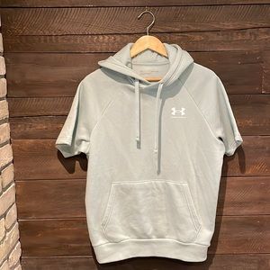 NWOT - Men's UA Short Sleeve Fleece Hoodie with Pocket